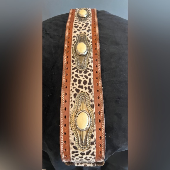 Beautiful Italian Crafted Belt - Picture 8 of 10